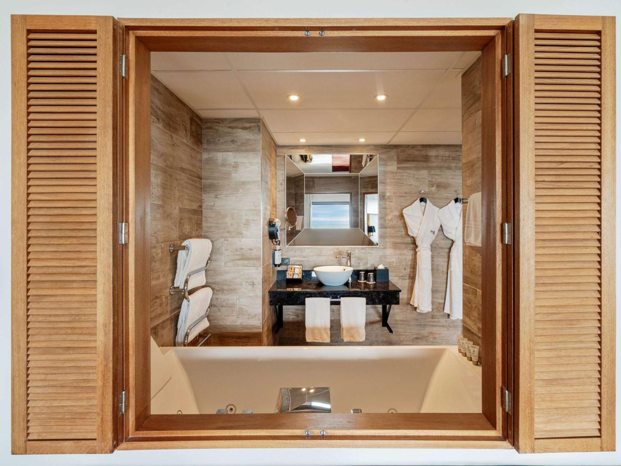 Côte Ouest Thalasso&spa D'olonne - Mgallery 4* Les Sables-dʼOlonne